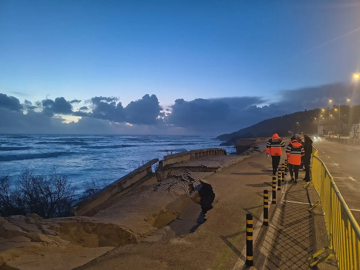 Câmara da Figueira da Foz instala 'outdoors' a denunciar inércia da Agência Portuguesa do Ambiente