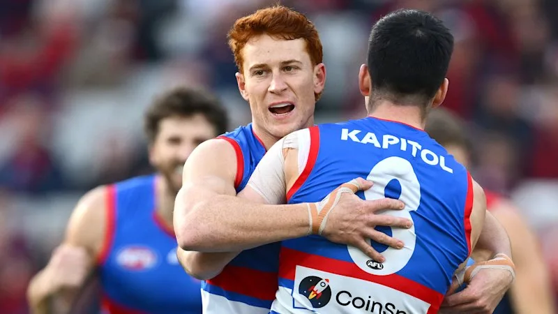AFL LIVE: Bootless Richards kicks goal as Dogs lead Dees; Blues revival continues; Pendlebury hammy heartbreak