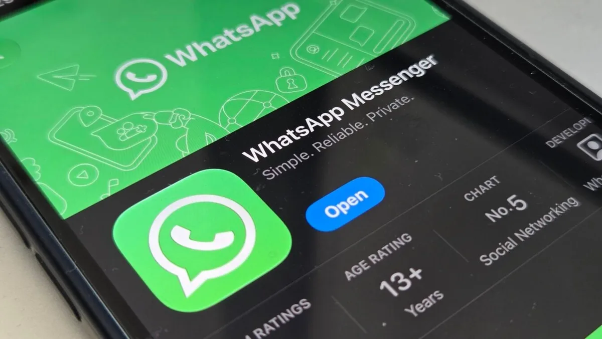 WhatsApp pourrait bientôt vous laisser utiliser trois comptes sur votre téléphone