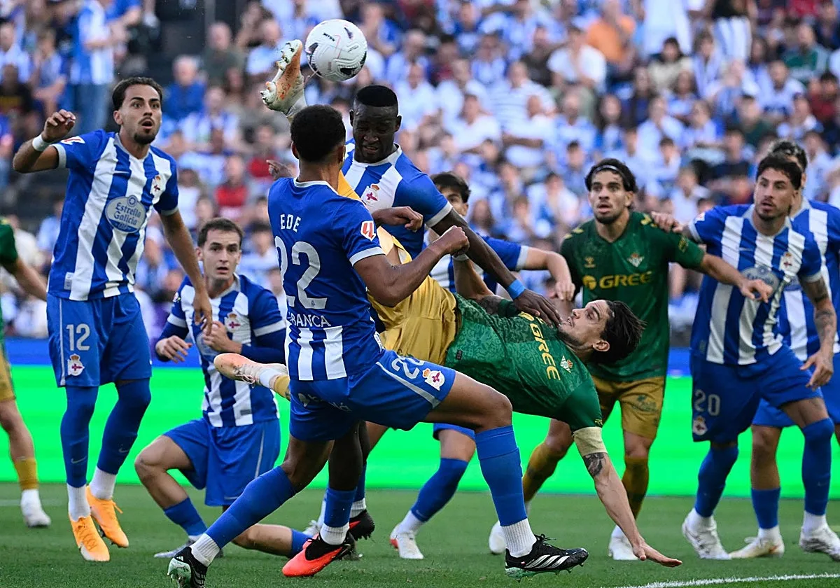 Plan individual para Bartra tras descartarse una lesión después de ser sustituido en el Deportivo - Betis