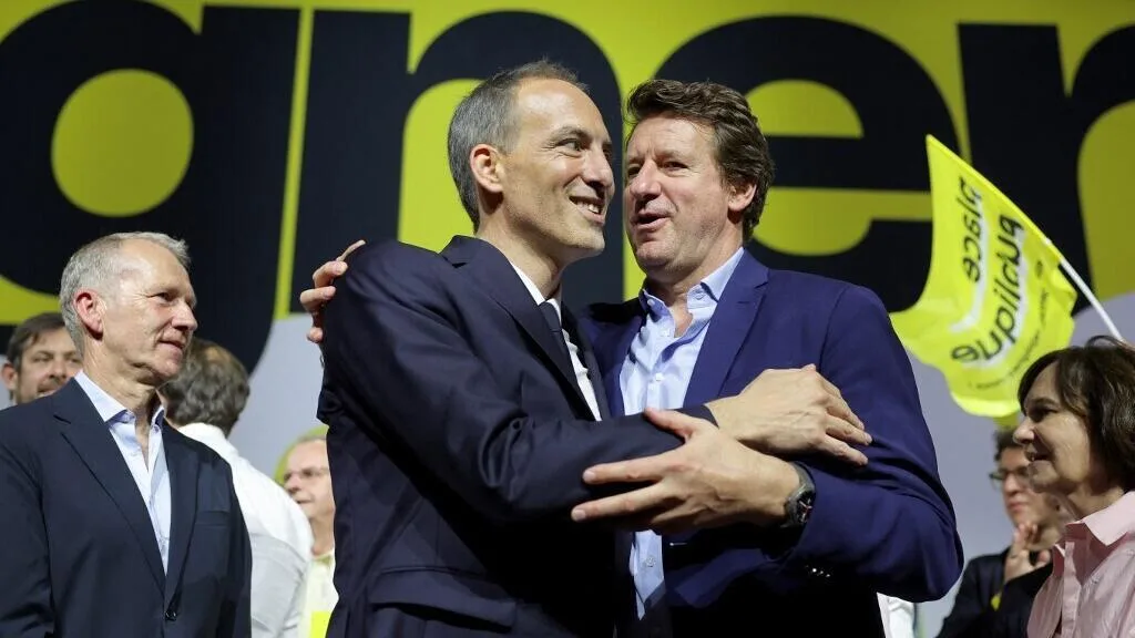 Présidentielle 2027: l'écologiste et ancien candidat Yannick Jadot rallie Raphaël Glucksmann