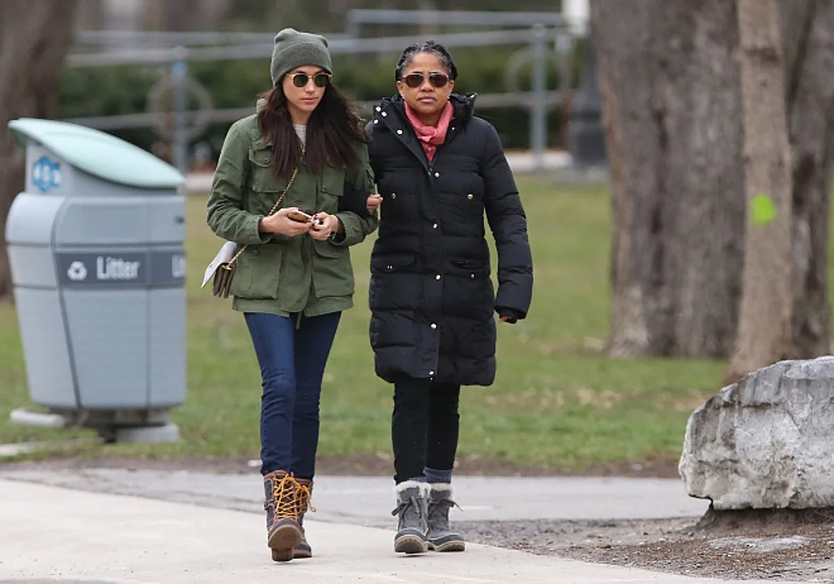 El difícil momento de Doria Ragland, la madre de Meghan Markle: de cuidar a sus nietos al distanciamiento al otro lado del Atlántico