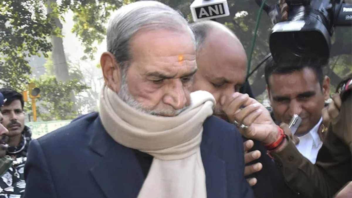 'Still Defending Him': AAP, BJP Slam Congress Over Sajjan Kumar Tributes