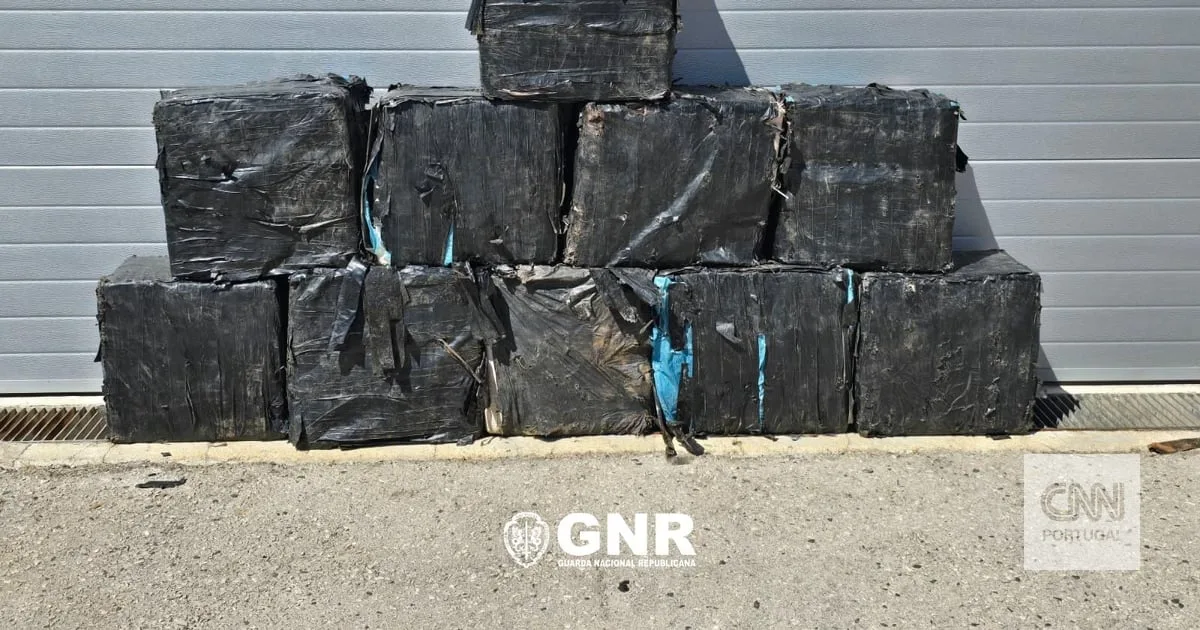 GNR apreende 400 quilos de cocaína após movimentações suspeitas na Arrábida