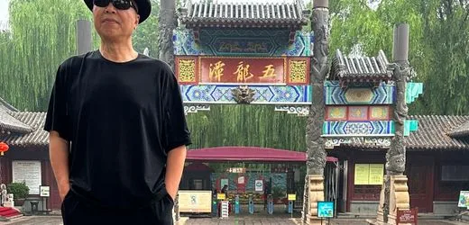 Gao Zhen: Muss in China ins Gefängnis für satirische Mao-Skulpturen