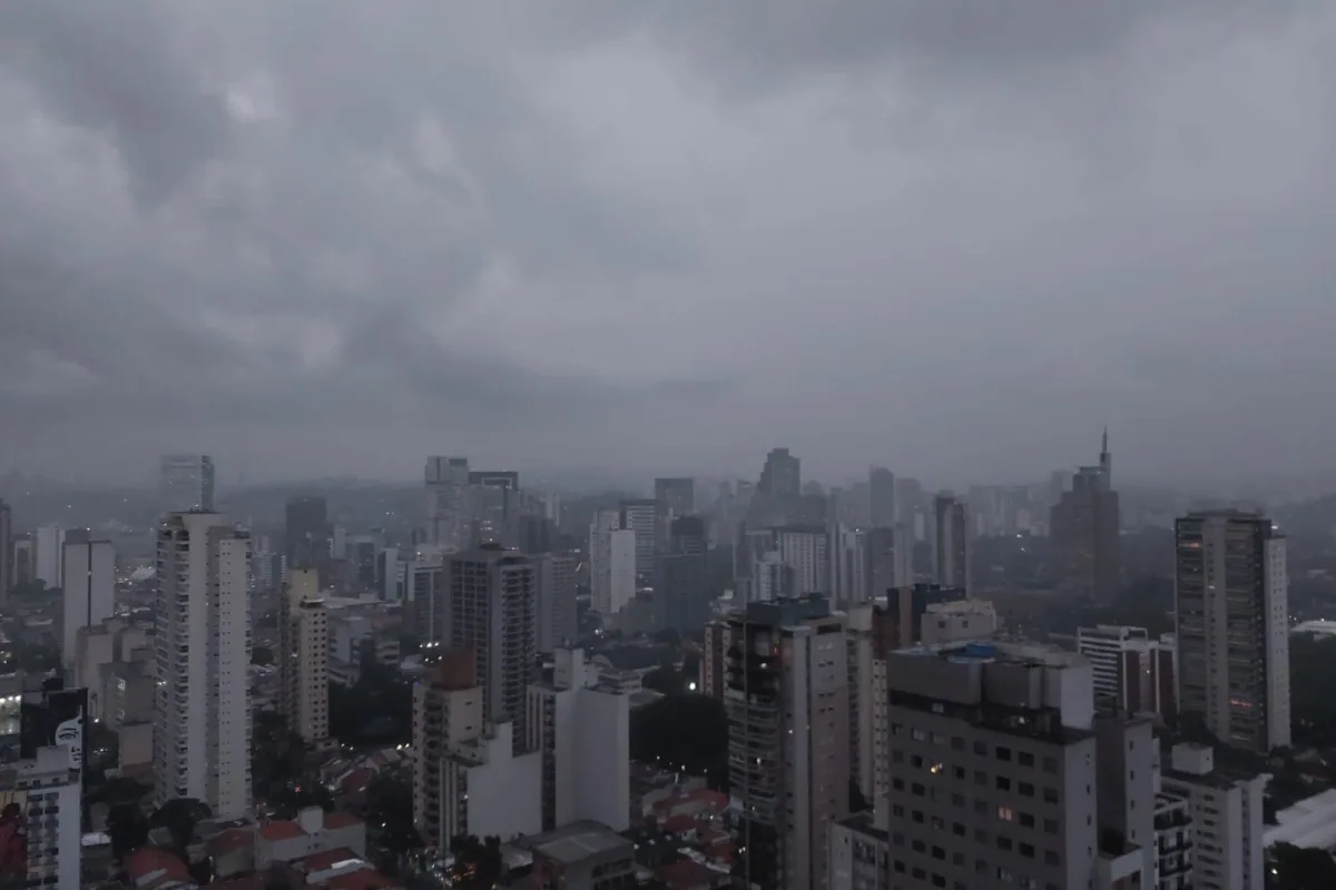 Chuva: cidade de São Paulo está em estado de atenção para alagamentos