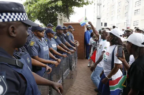 Cachalia defends private-security role in R600m June 30 operation