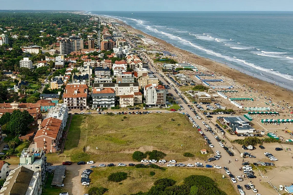 “Elemento integrador”: avanza el concurso urbanístico para rediseñar una icónica avenida marítima de la costa bonaerense