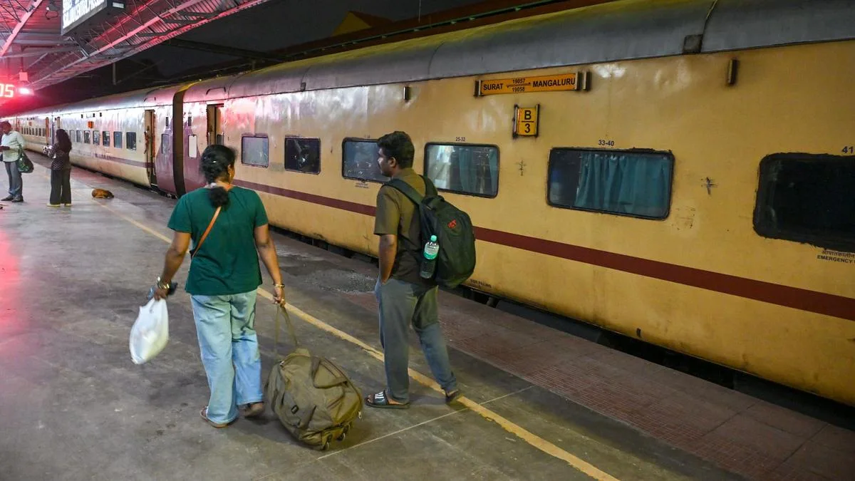 Foreigner dies during questioning at Surat station after train brawl; probe underway
