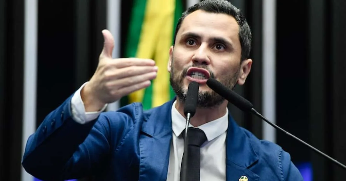 Cleitinho registra candidatura ao governo de Minas após semanas de indefinição