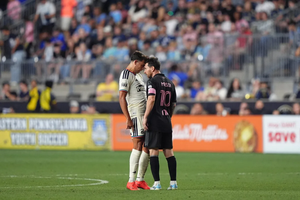 El tenso cruce de Messi con un jugador rival en el empate del Inter Miami que terminó en un escandaloso final con dos expulsados