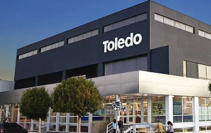 Toledo vende activos y busca un comprador