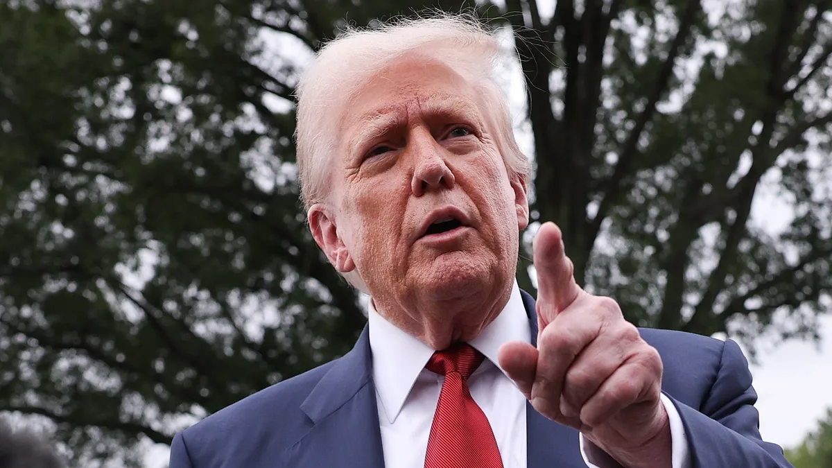 Trump Pushes CNN Ban by Removing Network From White House Pool