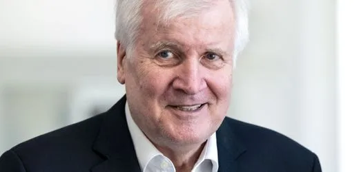 Horst Seehofer wirft Friedrich Merz Bruch von Wahlversprechen vor