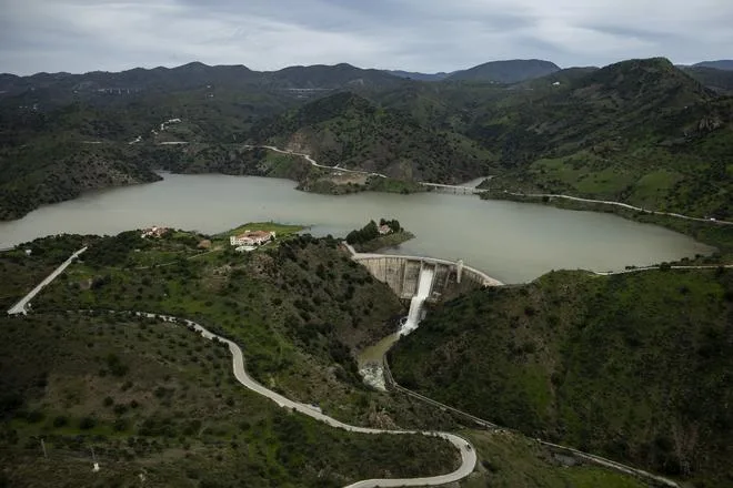 Andalucía deja sin ejecutar 46 obras de sus decretos de sequía por falta de dinero, informes técnicos o cambios de prioridades