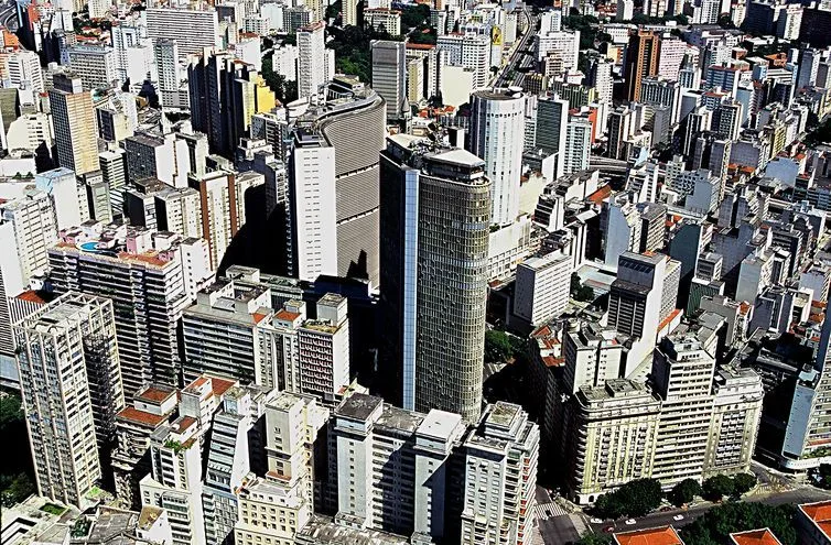 Justiça impede construção de prédios mais altos e até sem limites de altura em SP