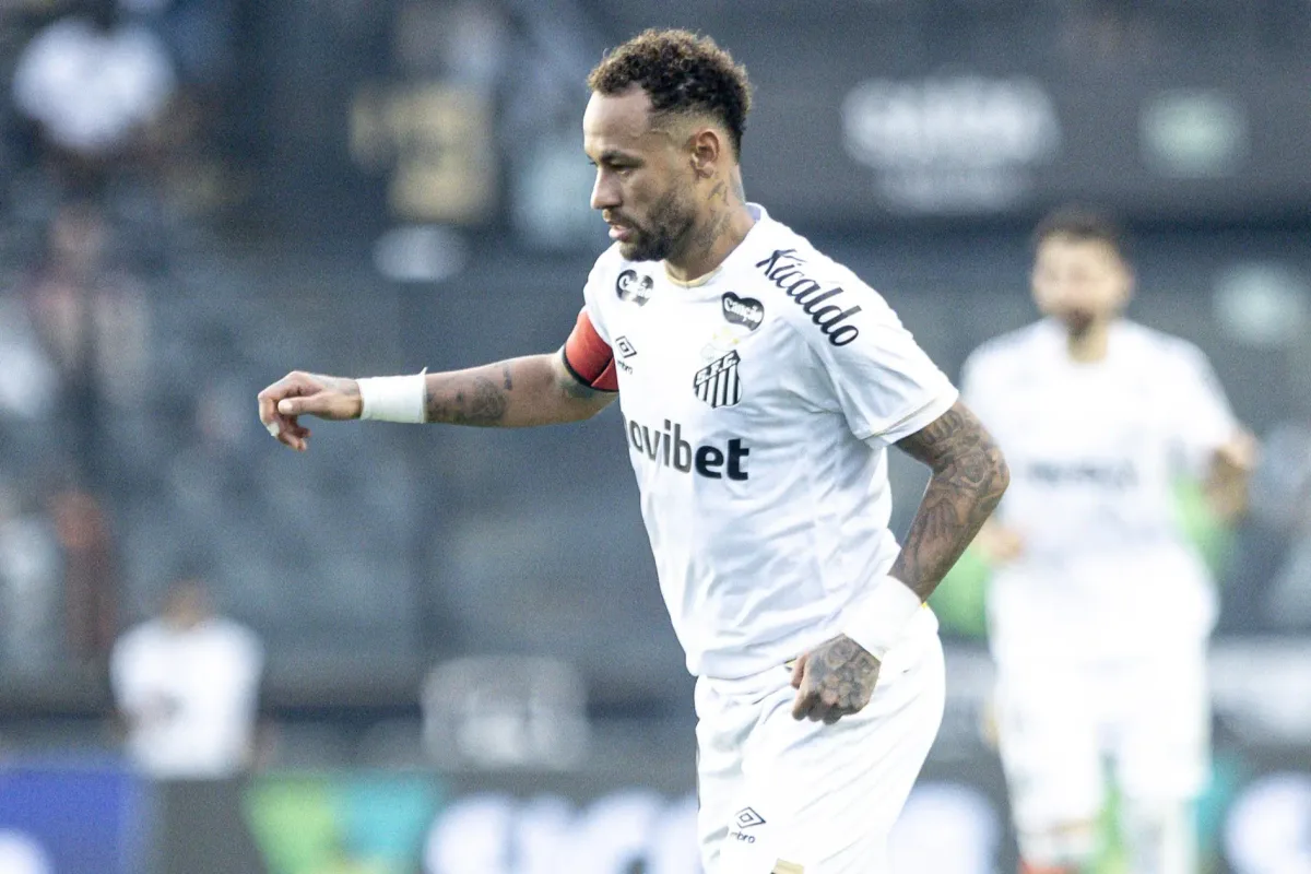 Neymar abre o jogo sobre polêmica com Thiago Mendes após vitória do Santos