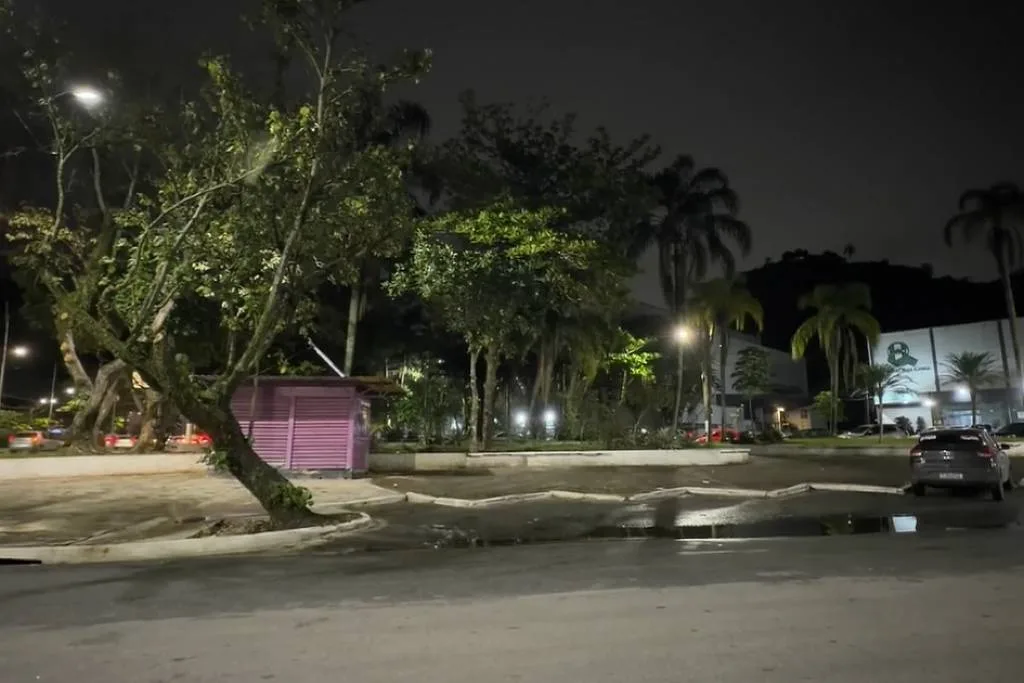 Motorista de aplicativo é preso sob suspeita de estuprar passageira durante corrida em Guarujá (SP)