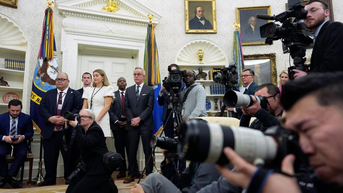 Medien: Trump verbietet CNN und «Politico» Zugang zum Weißen Haus