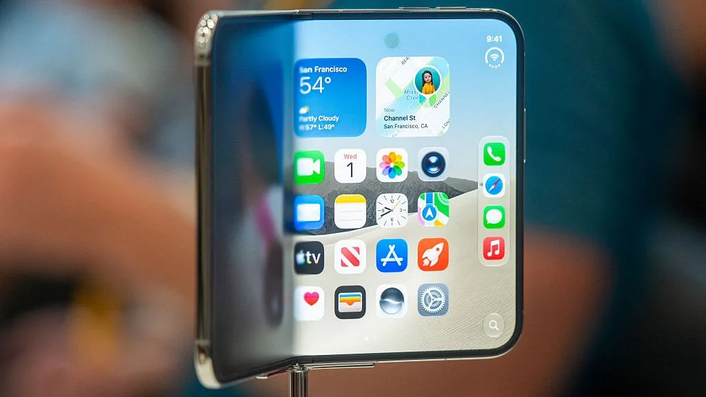 I spoke to Apple’s new VP of Hardware Engineering about why he's ‘especially proud’ of the iPhone Duo’s hinge durability and the reliability of Ceramic Shield 2: ‘When I see someone put a screen protector on their iPhone, it makes my skin crawl’