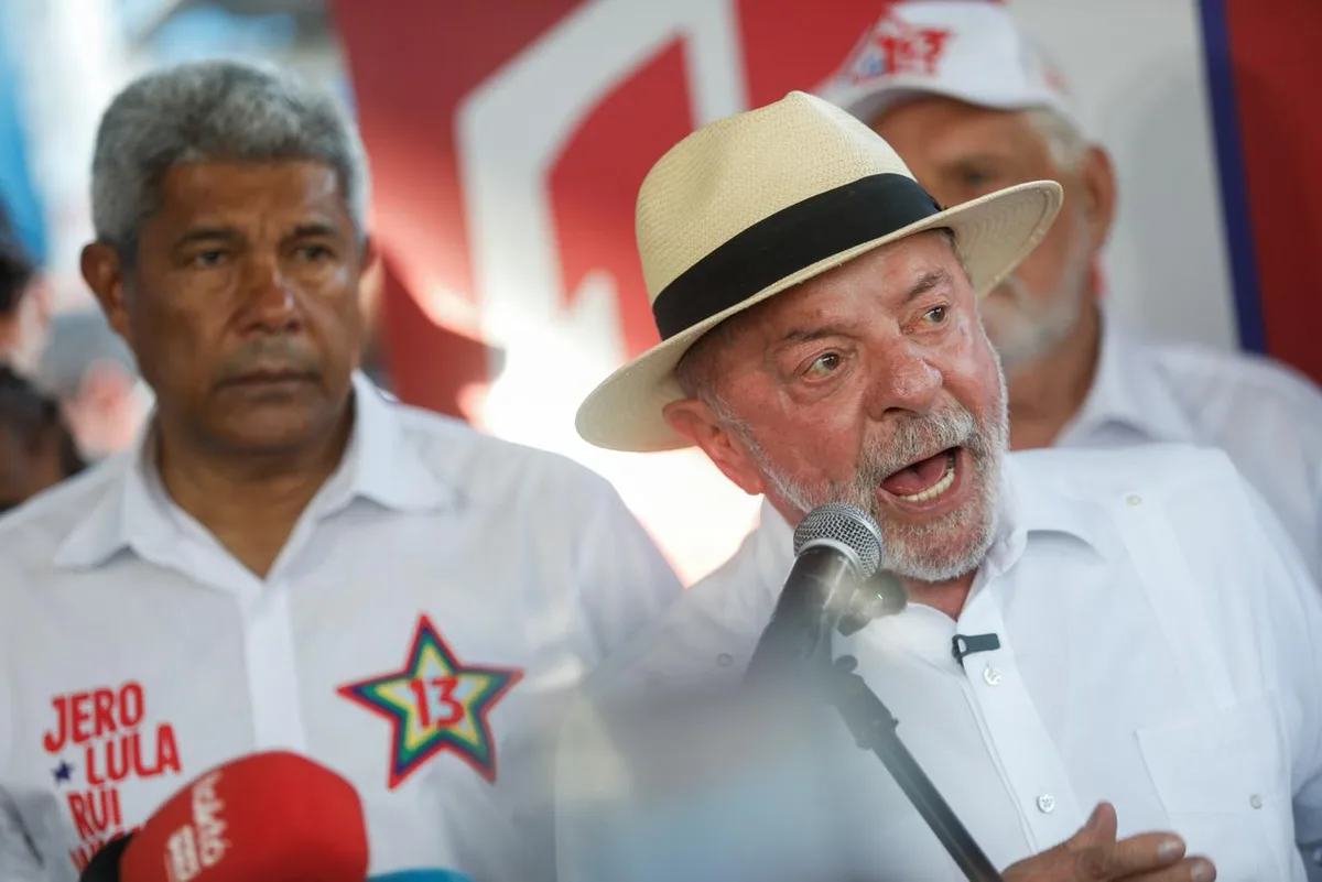 Antes de ato em Salvador, Lula critica sabatina no Jornal Nacional