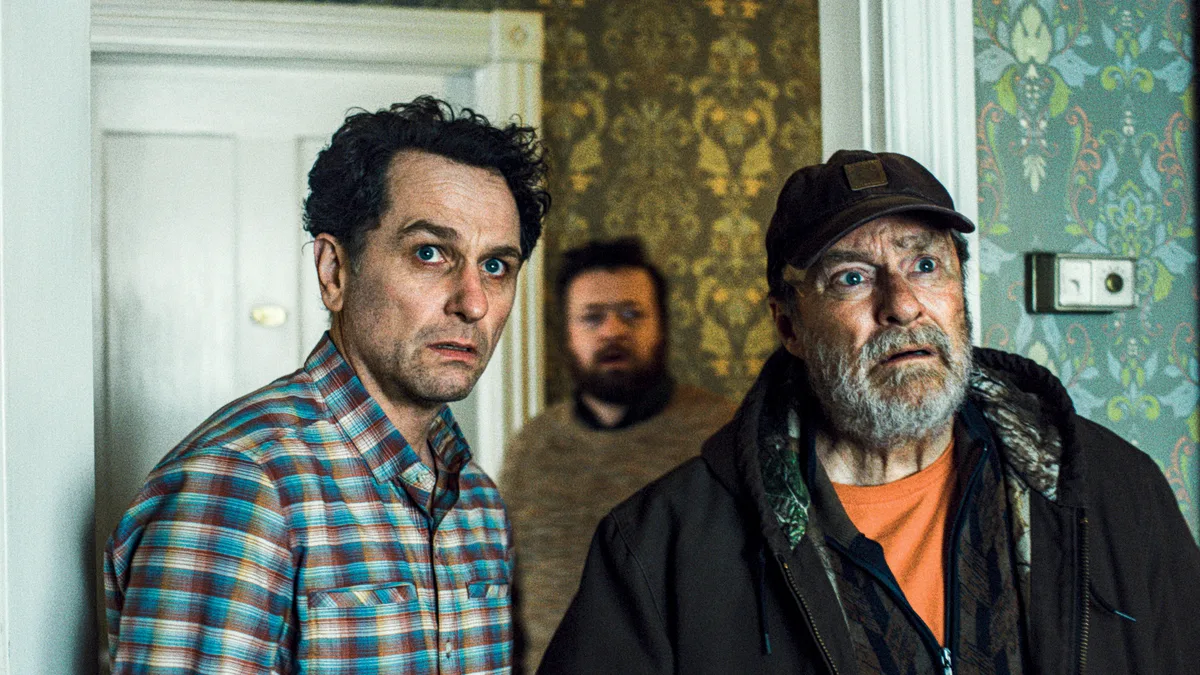 A conquista inédita de Matthew Rhys no Emmy com duas vitórias na mesma noite