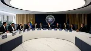 BCV y la banca coordinan medidas monetarias para asegurar la estabilidad económica