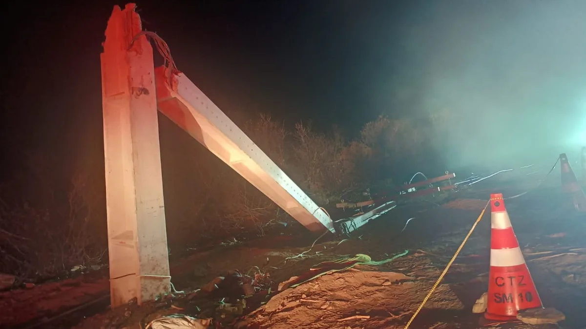 Trabalhador morre após poste quebrar e vítima cair no PI; outros dois ficaram feridos