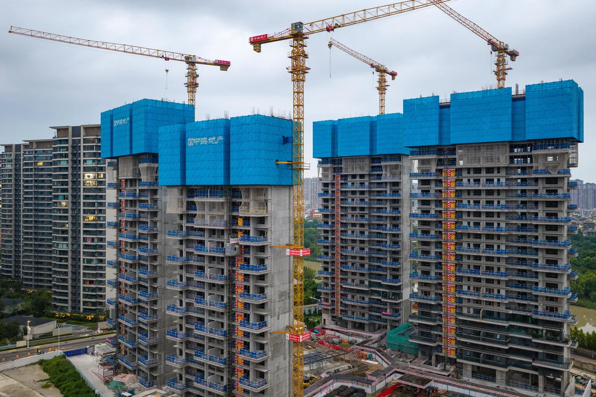 Millones de familias chinas en riesgo por el modelo del ladrillo