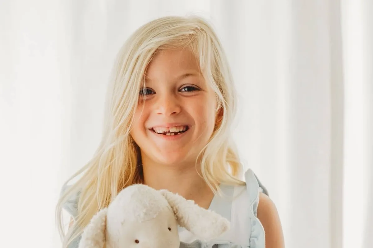 Menina morre aos 8 anos após infecção por ameba comedora de cérebro