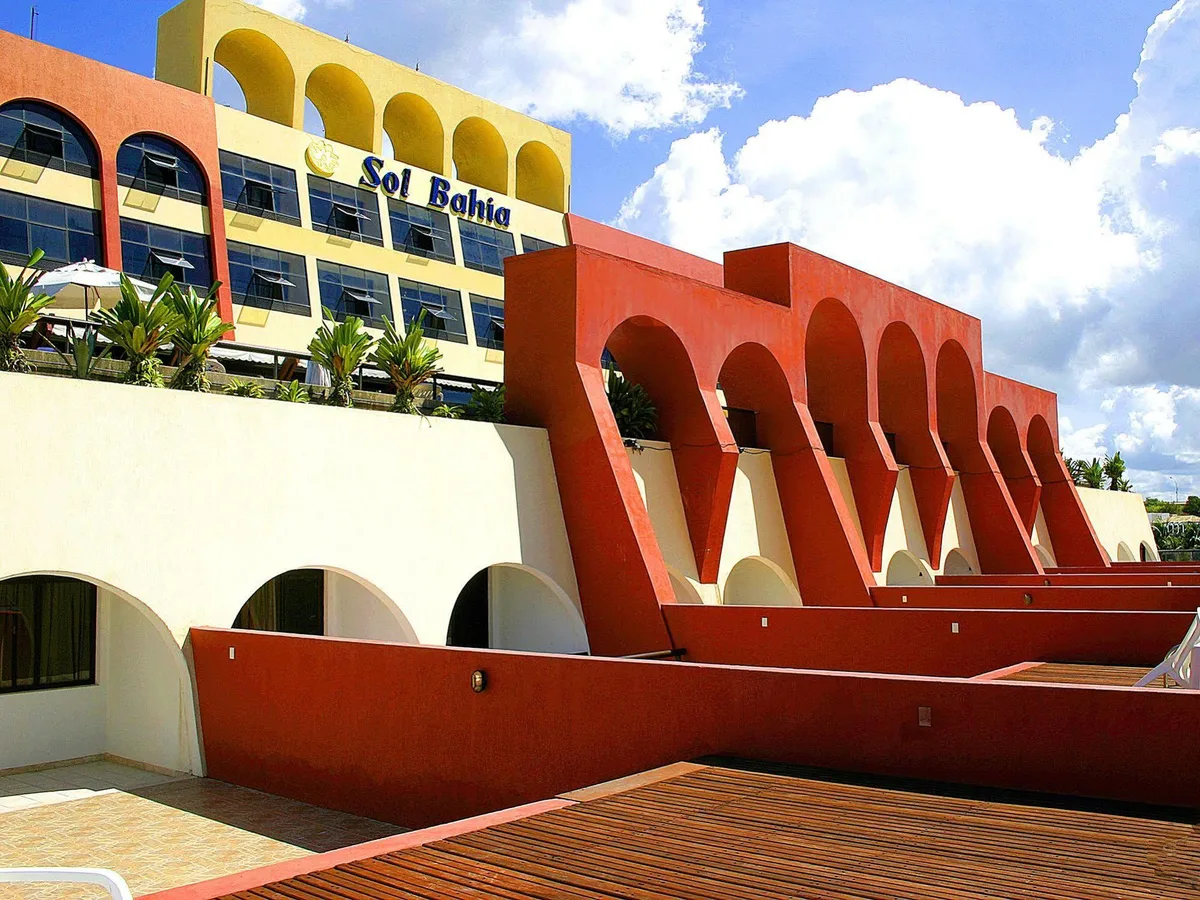 Antigo Hotel Sol Bahia se tornará condomínio em Salvador