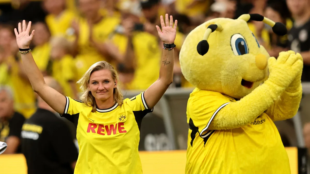 Why a German football superstar is now playing in the third tier