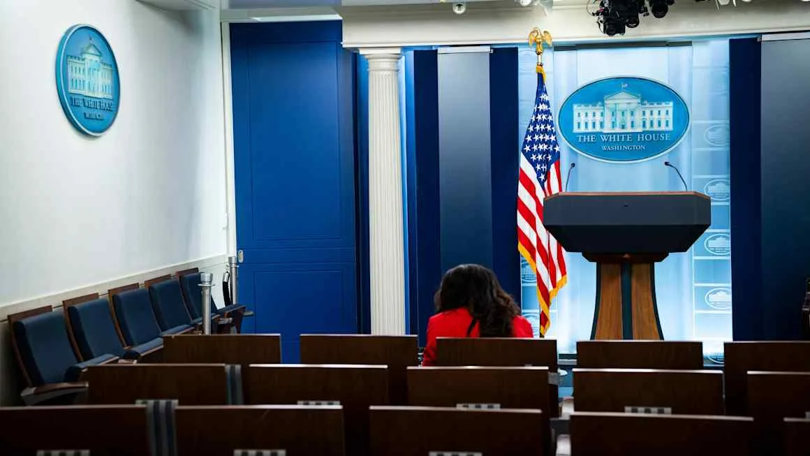 News outlets to sue Trump administration over White House ban