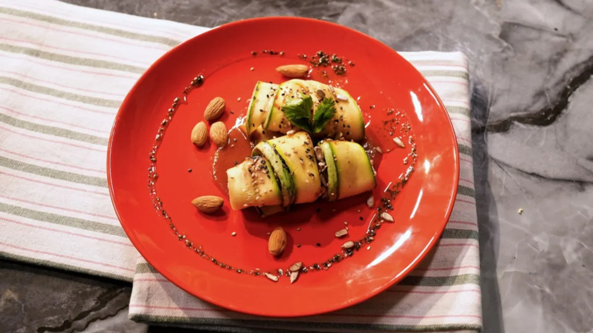 Canelones de zucchini con ricota de almendras: una alternativa vegetal y cremosa a la pasta tradicional