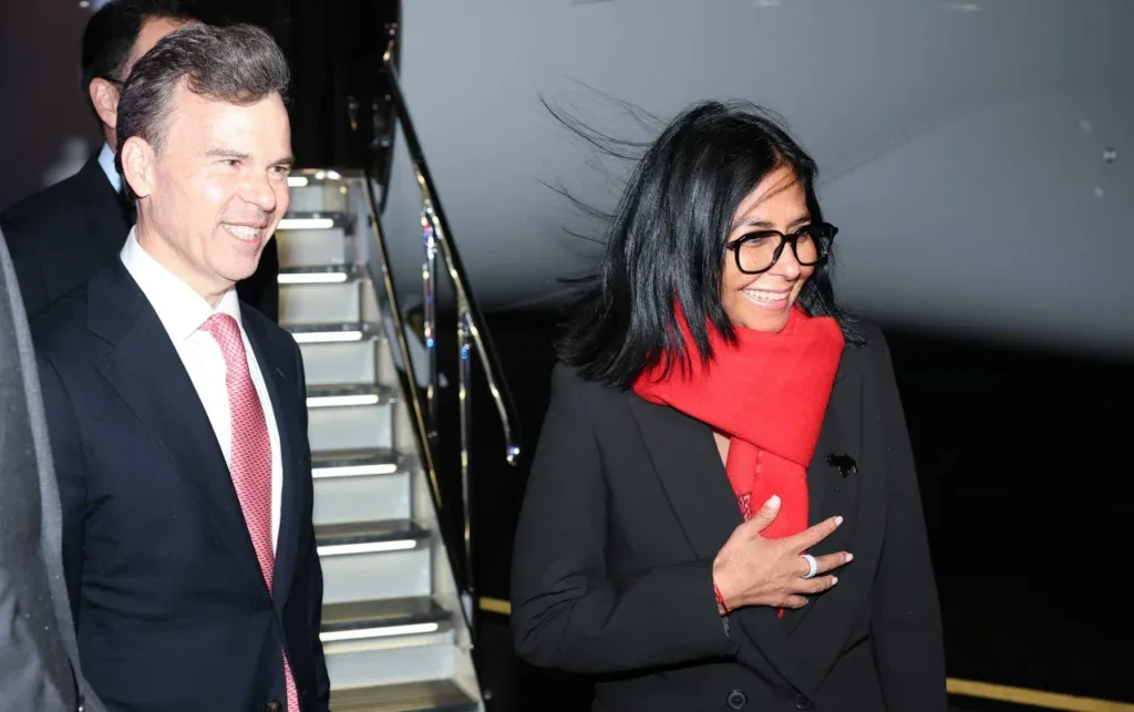 Delcy Rodríguez chega a Nova York para participar da Assembleia Geral da ONU