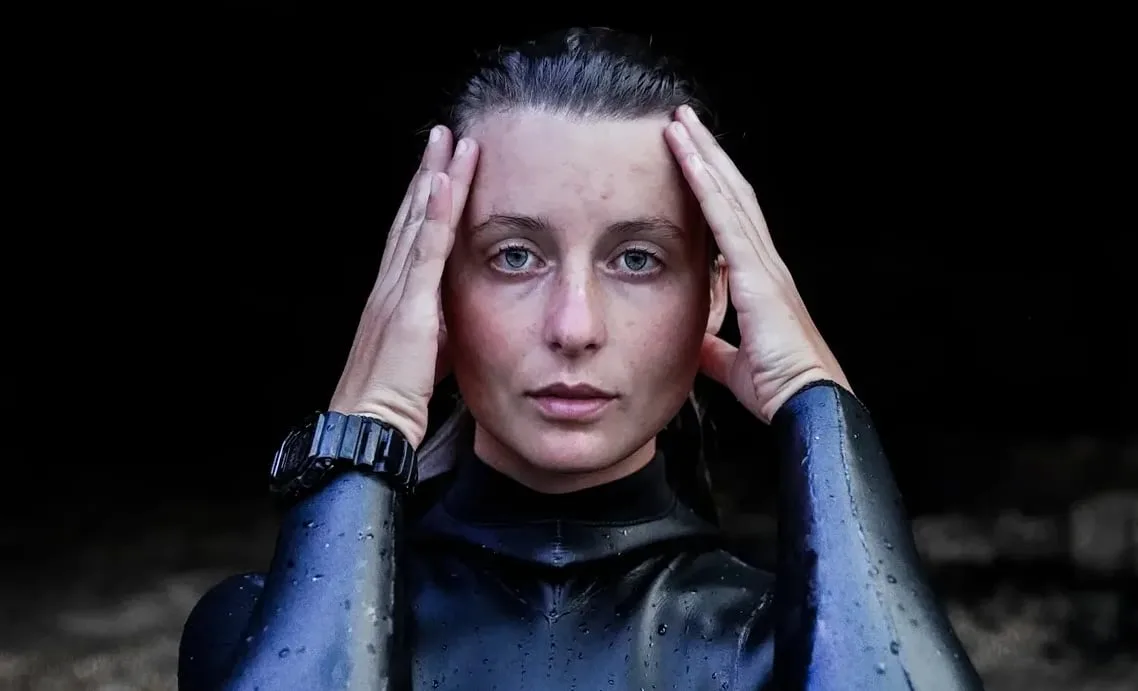 Lena Kemna: la primera surfista alemana de olas grandes