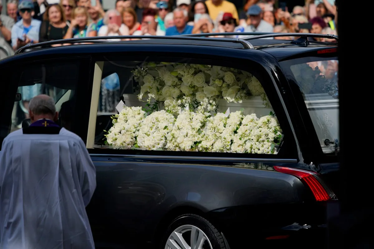 Bonnie Tyler funeral LIVE: Mourners gather to honour Total Eclipse of the Heart singer