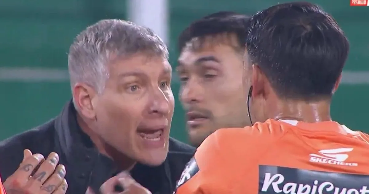 Palermo contra Loustau: "A vos hay que aplaudirte, caradura"