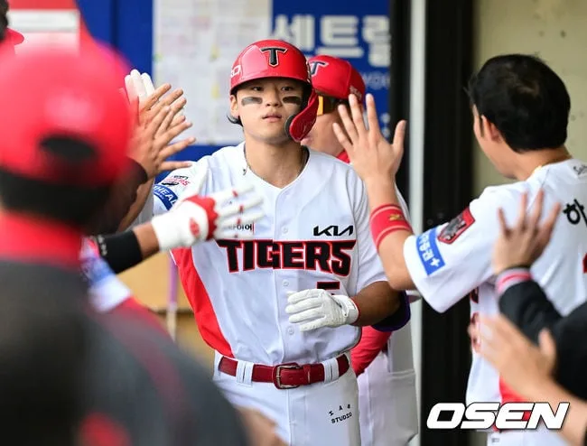 [사진]김도영, 3-1로 달아나는 희생플라이