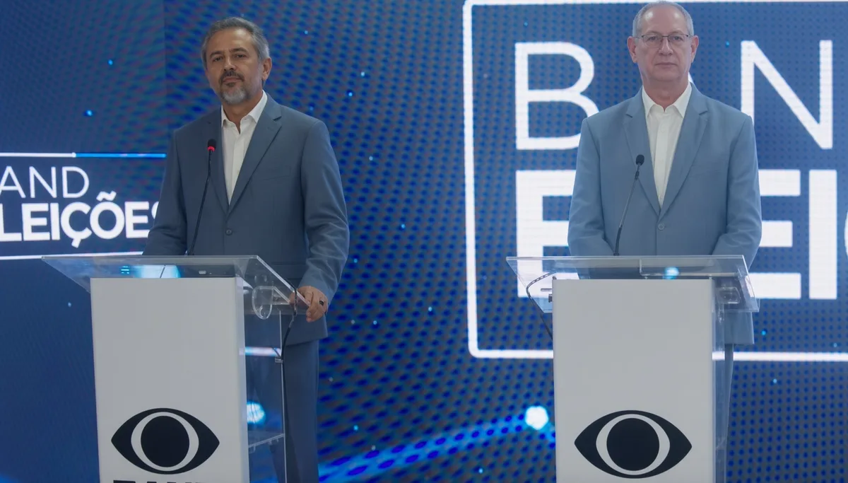 Elmano acusa Ciro de aliança com bolsonarismo no Ceará