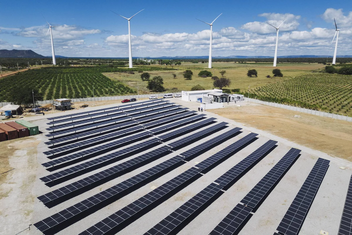 Energia solar supera marco global e acelera expansão