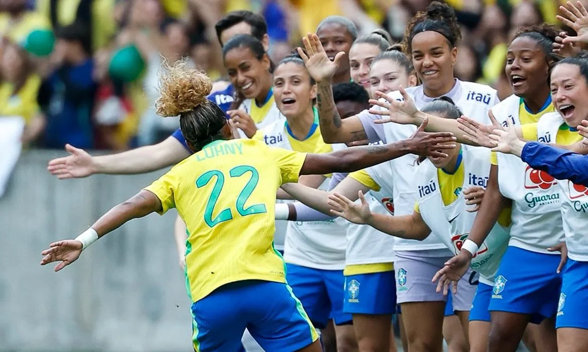 Seleção feminina brasileira faz 3 a 1 na Argentina em primeiro jogo no Beira-Rio