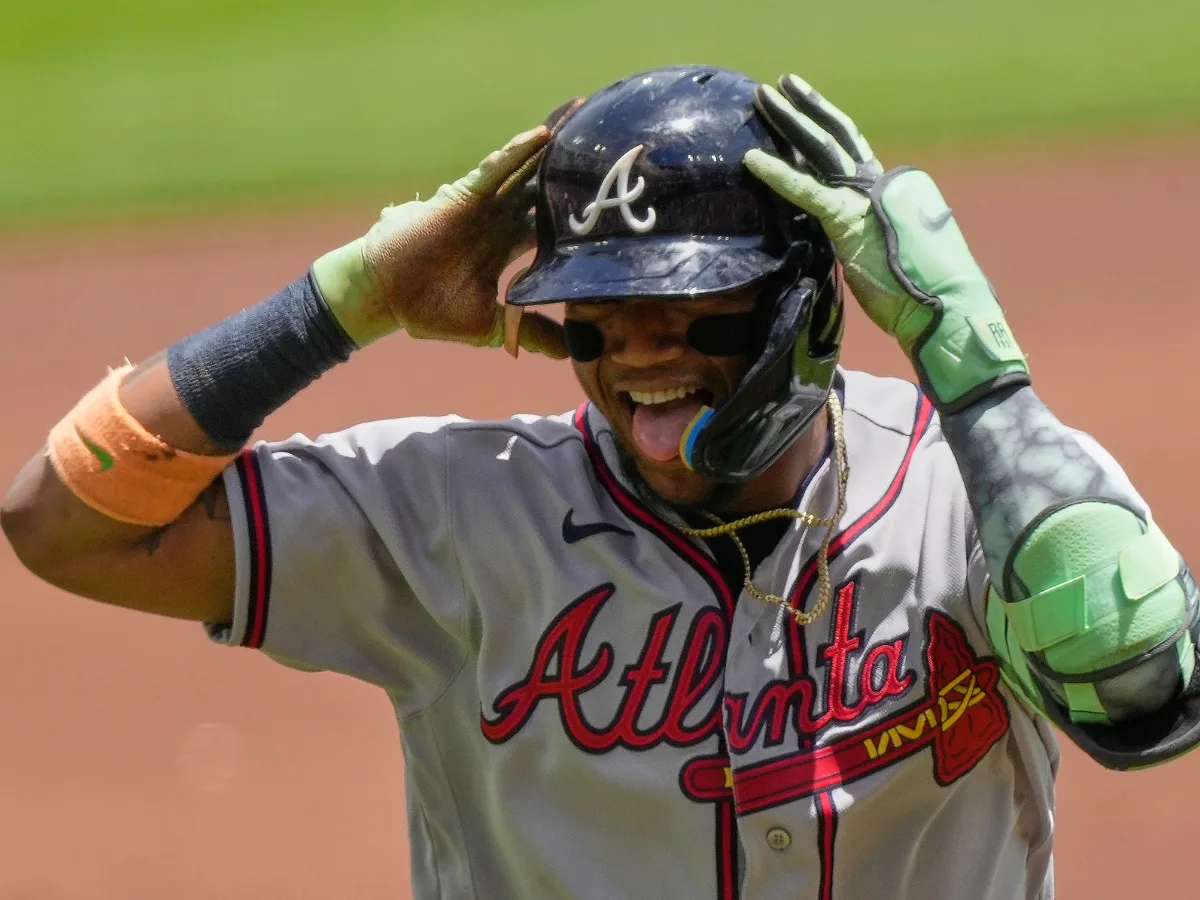 Ronald Acuña Jr. llegó a 200 jonrones