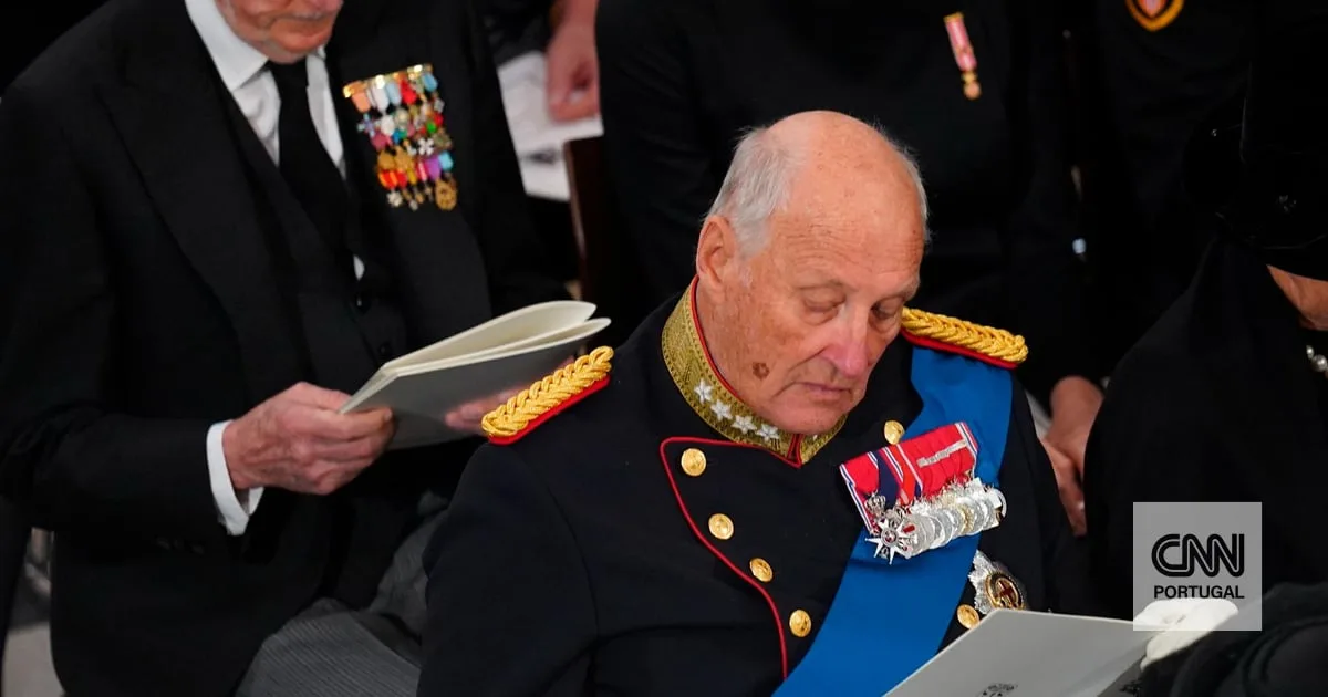 Rei Harald V da Noruega está em estado "muito grave"
