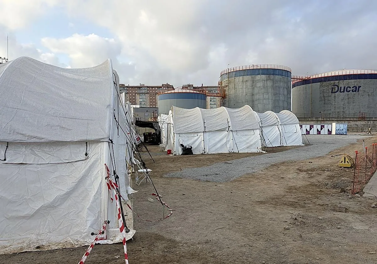 La Audiencia Nacional da vía libre a la instalación del campamento de inmigrantes en el Puerto de Ceuta