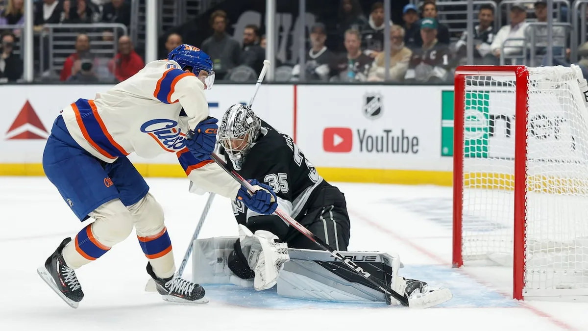 Connor McDavid's 3-point 1st period propels Oilers past Kings
