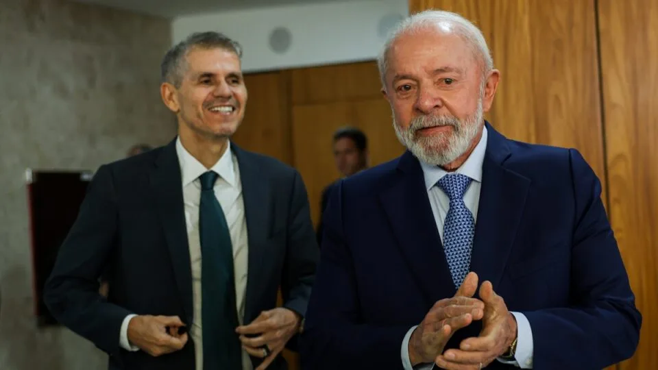 Lula afasta Sidônio da campanha após desgaste com Marcola e crise que atingiu Lulinha
