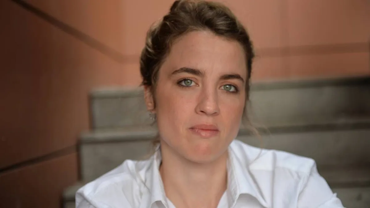 Adèle Haenel : loin des plateaux de cinéma, la comédienne, figure de proue de #MeToo en France, imprime sa marque sur la rentrée littéraire