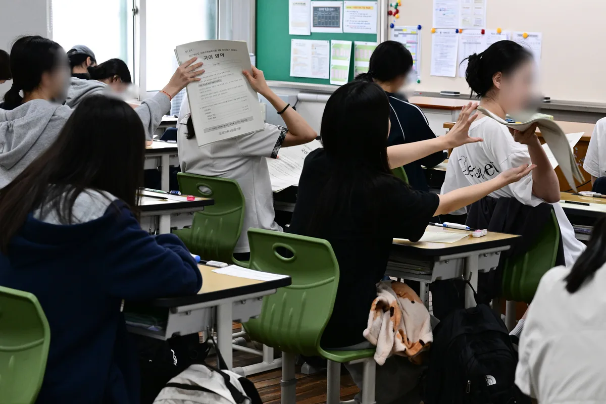 수능 서·논술형, 숙의할수록 ‘신중’…10명 중 3명만 ‘10년 내 도입’