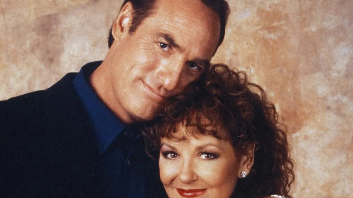 Craig T. Nelson pays tribute to ‘extraordinary’ Coach TV wife Shelley Fabares after her death at 82